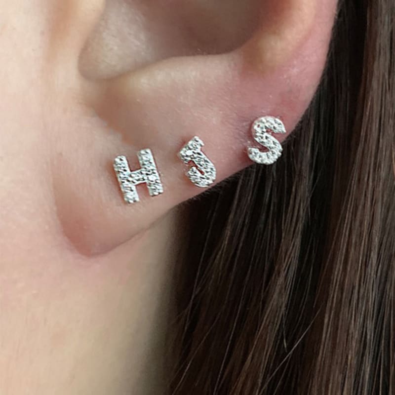 LA PISCINE Initial Earrings/Piercing (1 Pair) 925 Silver
LA PISCINE Initial Earrings/Piercing (1 Pair) 925 Silver