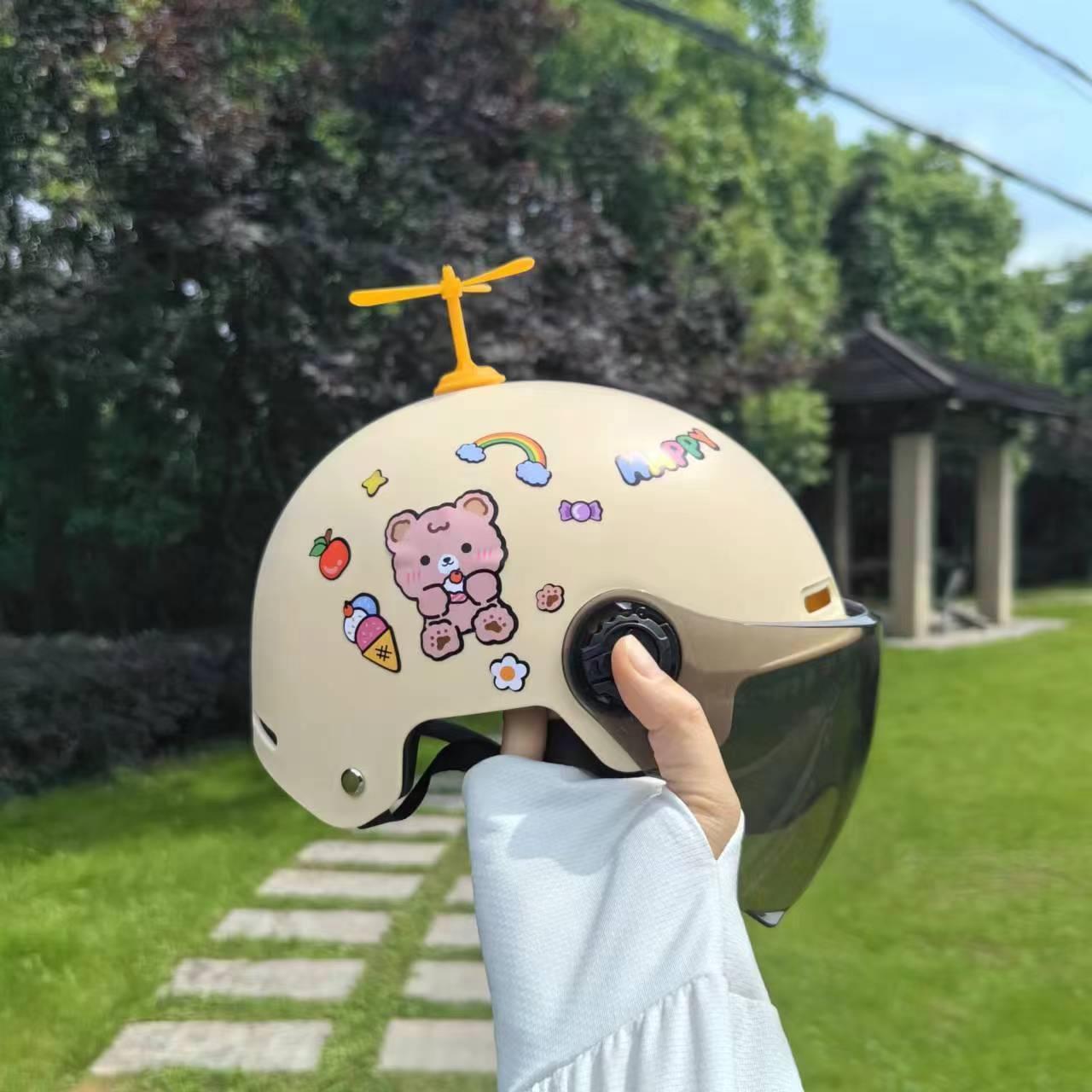 3-12 Years Old Children Primary School Helmet Four Seasons Boys and Girls Electric Car Cute Hard Hat Half Helmet one size
3-12 Years Old Children Primary School Helmet Four Seasons Boys and Girls Electric Car Cute Hard Hat Half Helmet one size