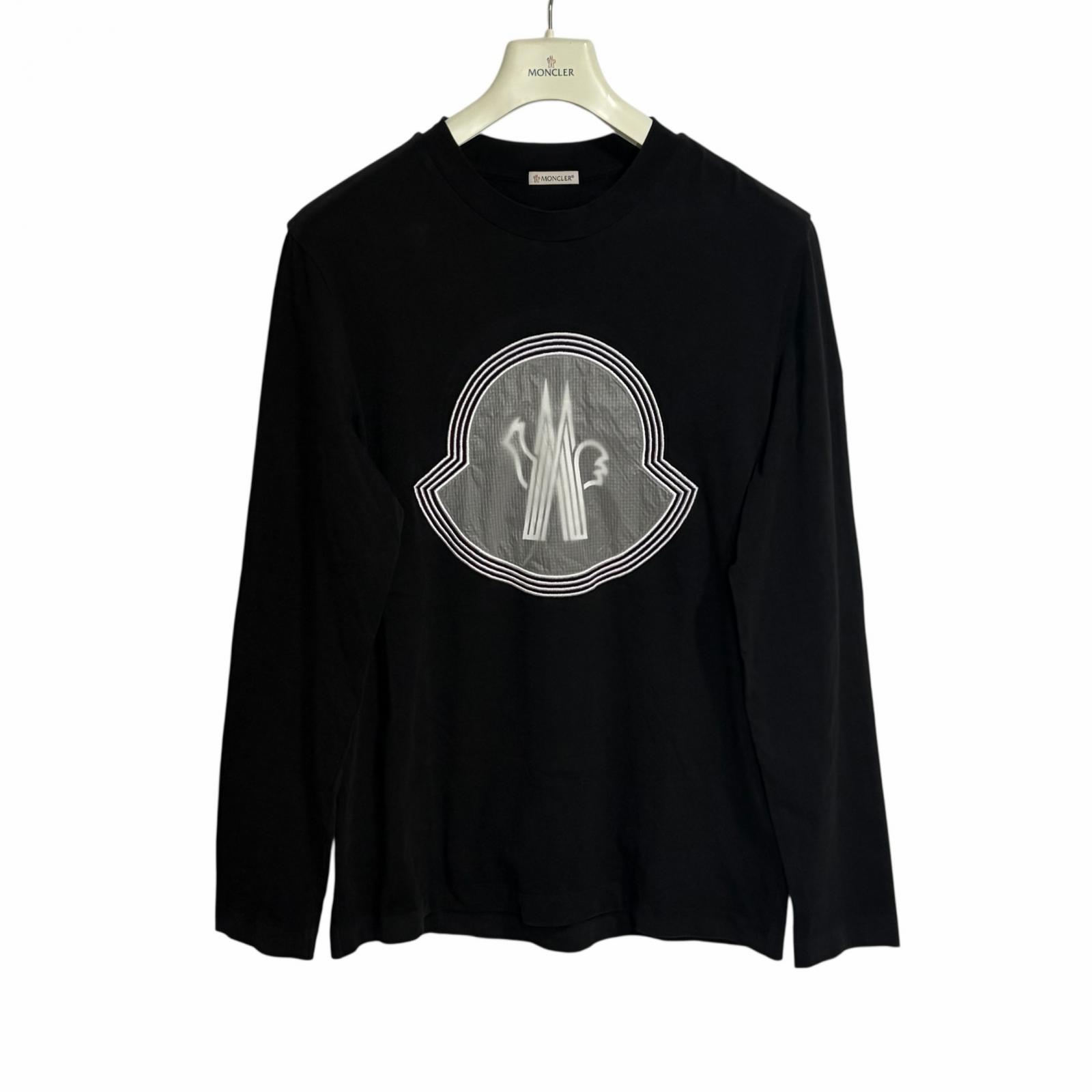 Used MONCLERLong-sleeved T-shirt black mens
Used MONCLERLong-sleeved T-shirt black mens