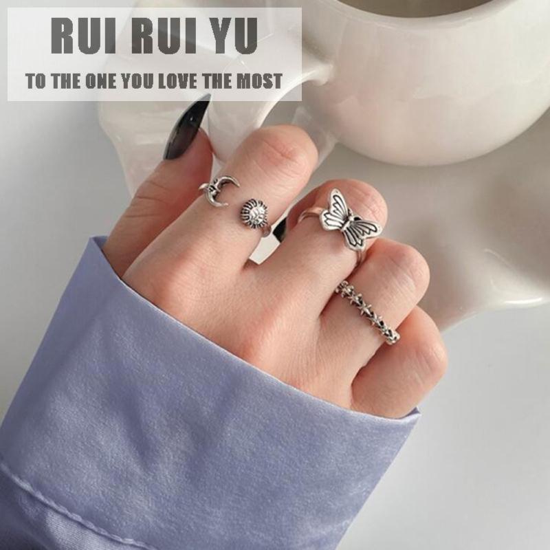 RUI RUI YU, 3 шт./компл., женские кольца на палец из сплава, набор, креативное открытое кольцо с бабочками, луной и звездами, индивидуальное винтажное кольцо
RUI RUI YU, 3 шт./компл., женские кольца на палец из сплава, набор, креативное открытое кольцо с бабочками, луной и звездами, индивидуальное винтажное кольцо