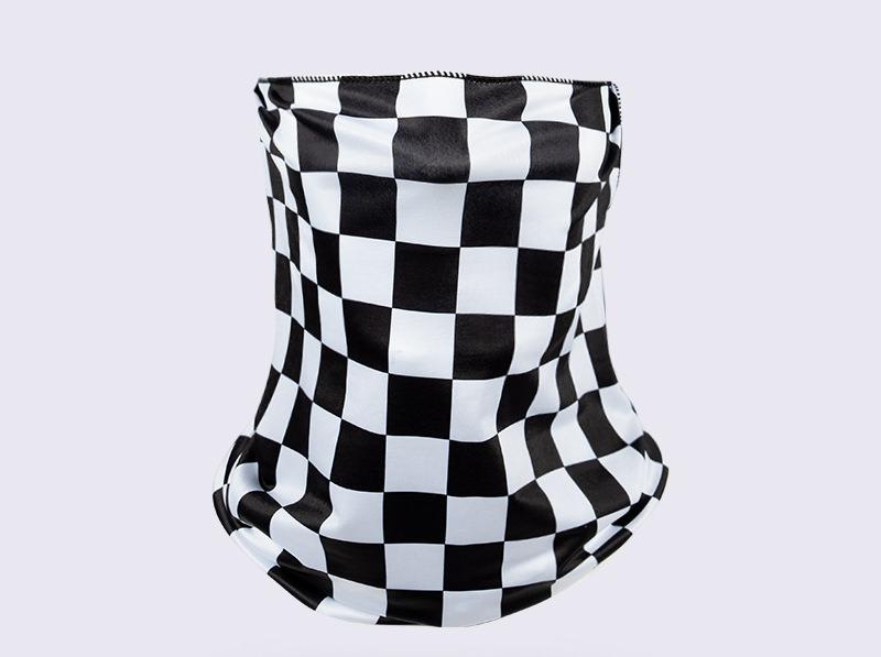 Universal Fit Outdoor Men Women Checkered Grid Face Mask Motorcycle Riding Neck Face Cover Windproof Anti-UV Cycling Tube Scarf
Universal Fit Outdoor Men Women Checkered Grid Face Mask Motorcycle Riding Neck Face Cover Windproof Anti-UV Cycling Tube Scarf