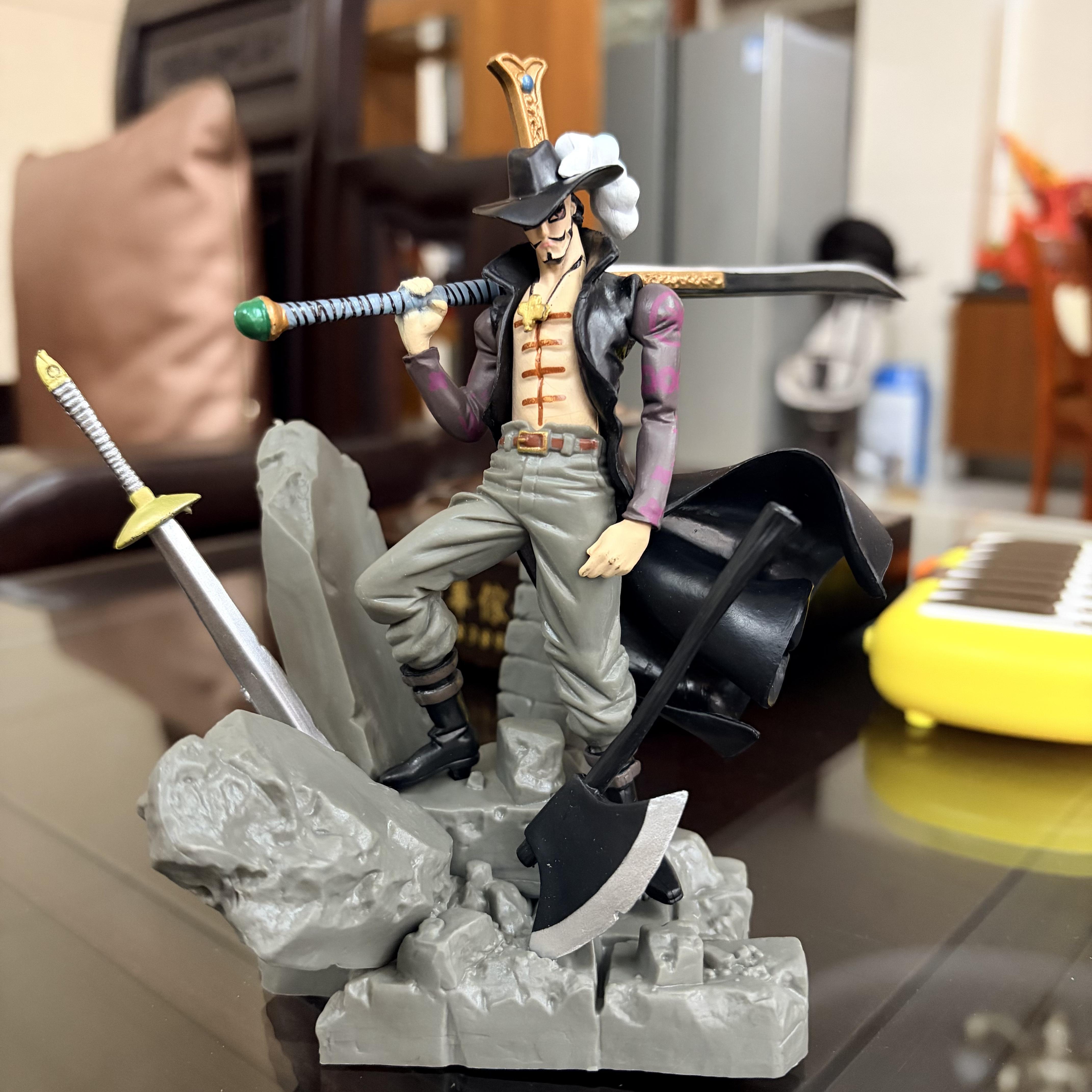15CM ONE PIECE Animation Figures Eagle eye Dracule Mihawk Figure Top War POLYVINYL CHLORIDE Action Figure Miniature Playthings Ornaments Figure Fans no box
15CM ONE PIECE Animation Figures Eagle eye Dracule Mihawk Figure Top War POLYVINYL CHLORIDE Action Figure Miniature Playthings Ornaments Figure Fans no box