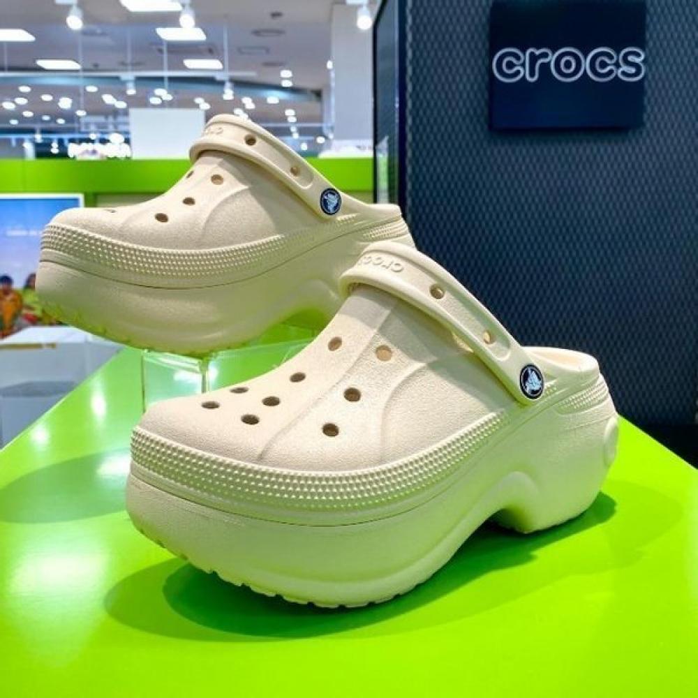 Crocs Hc02 Bella Clogs Winter White Domestic Store Edition 210062 11s winter white/M6W8/250
Crocs Hc02 Bella Clogs Winter White Domestic Store Edition 210062 11s winter white/M6W8/250
