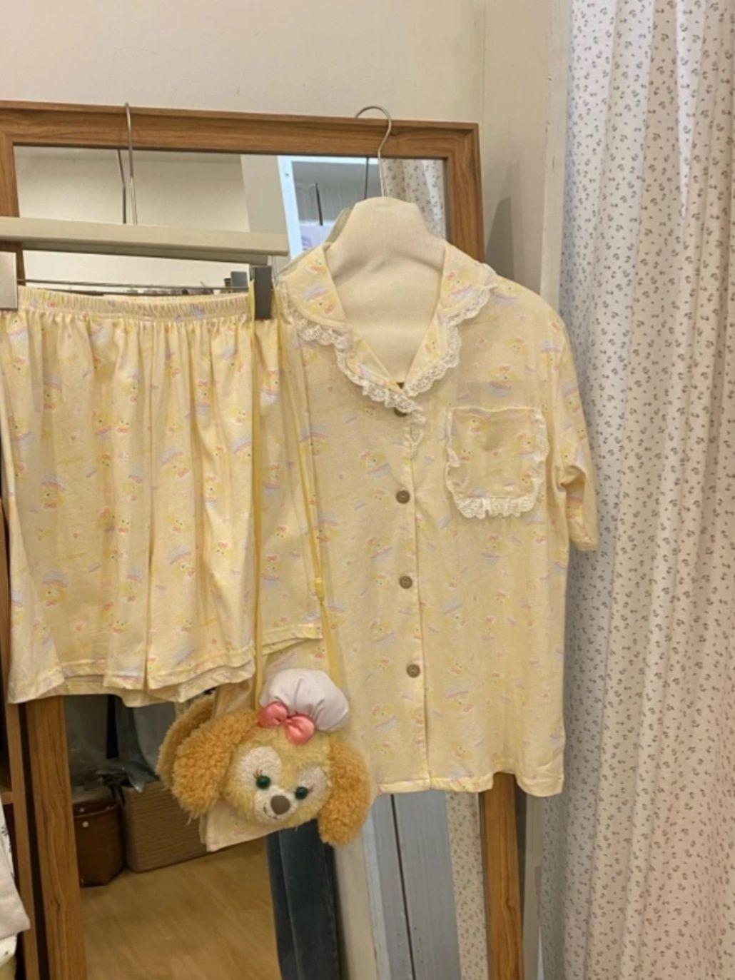 Full of floral soft cute butter cake pajamas women s summer short-sleeved shorts lace lace two-piece loungewear S
Full of floral soft cute butter cake pajamas women s summer short-sleeved shorts lace lace two-piece loungewear S