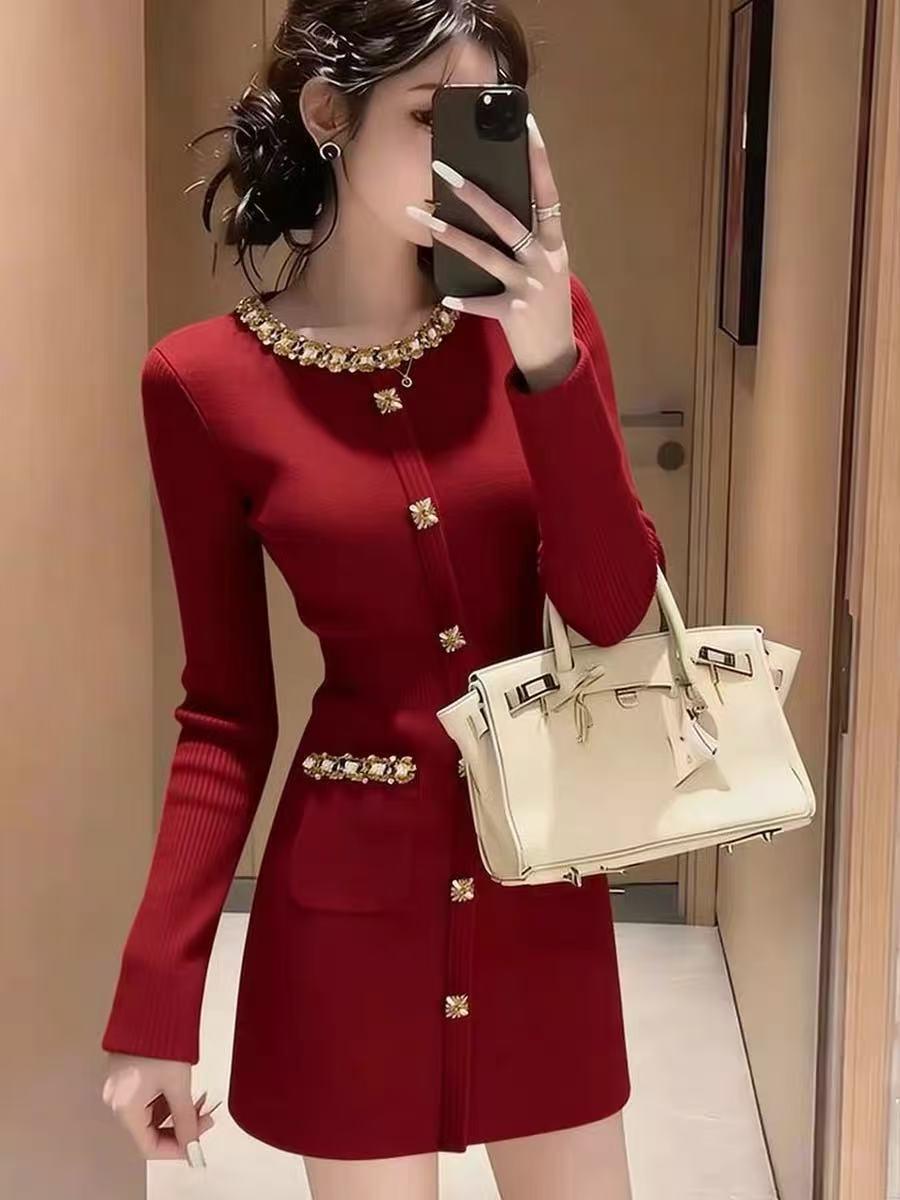 Elegant Red Knitted A-Line Dress for Women - Autumn/Winter Fashion with Waist-Cinched Design Large
Elegant Red Knitted A-Line Dress for Women - Autumn/Winter Fashion with Waist-Cinched Design Large