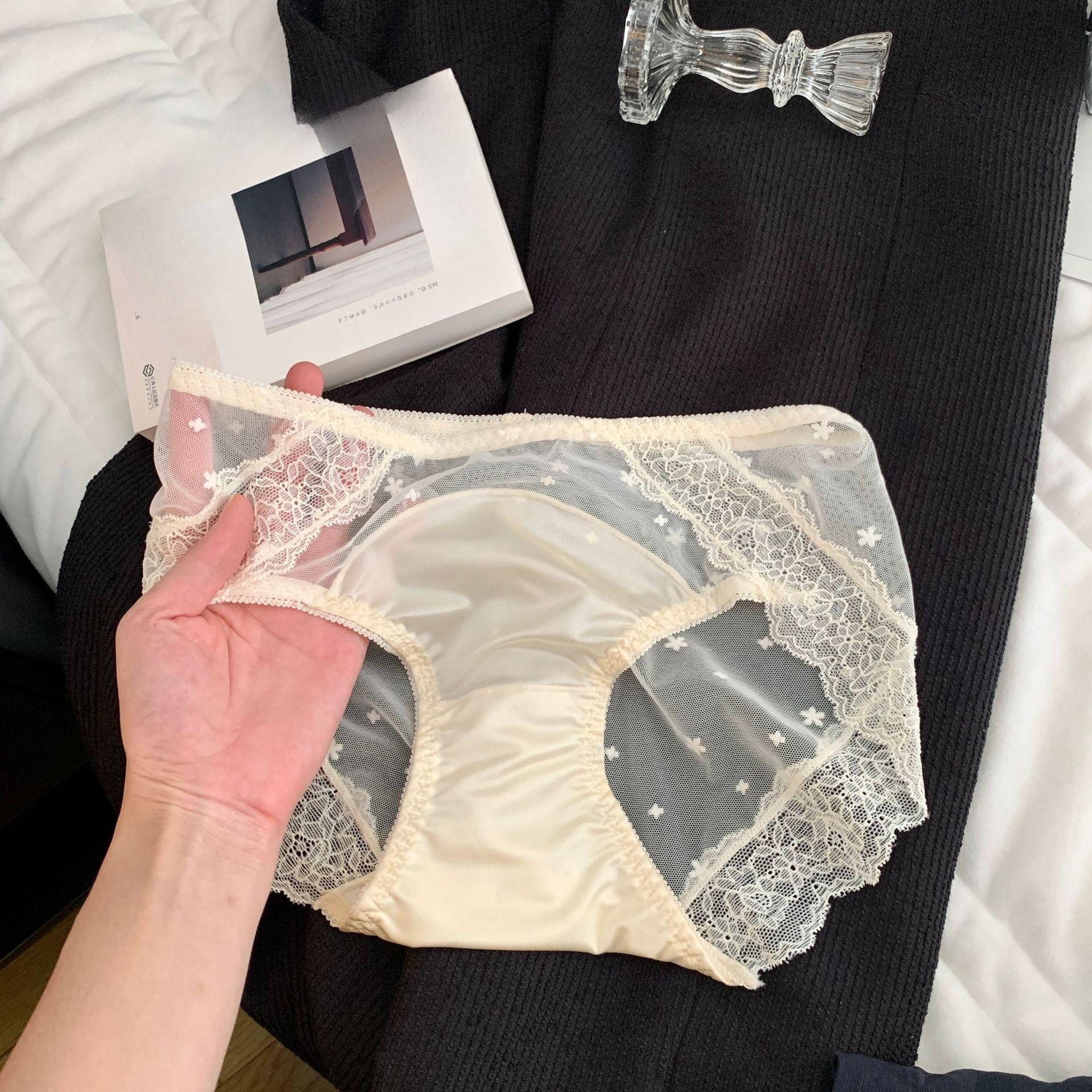 Женские весенне-летние сексуальные кружевные антибактериальные трусики с удлиненной ластовицей и средней посадкой L телесный
Женские весенне-летние сексуальные кружевные антибактериальные трусики с удлиненной ластовицей и средней посадкой L телесный