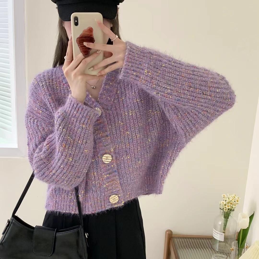 Retro color dot sweater jacket top women s 2025 autumn and winter new lazy wide wind soft waxy flower thread knitted cardigan one size fits all фіолетовий
Retro color dot sweater jacket top women s 2025 autumn and winter new lazy wide wind soft waxy flower thread knitted cardigan one size fits all фіолетовий