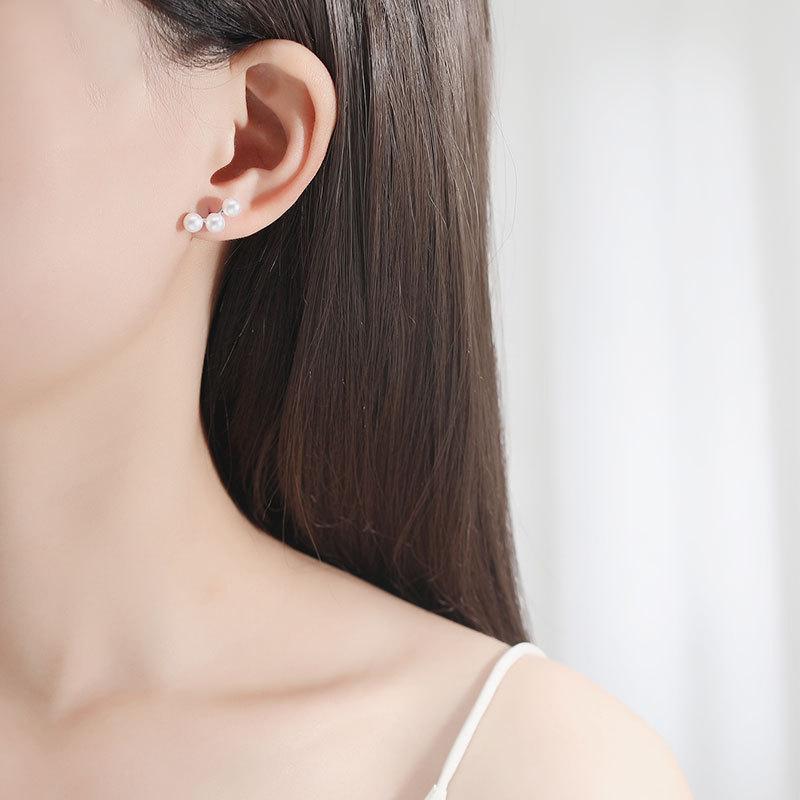 Unique Design Pearl Earrings for Women s Summer Niche Earrings High-end Light Luxury Exquisite Earrings
Unique Design Pearl Earrings for Women s Summer Niche Earrings High-end Light Luxury Exquisite Earrings