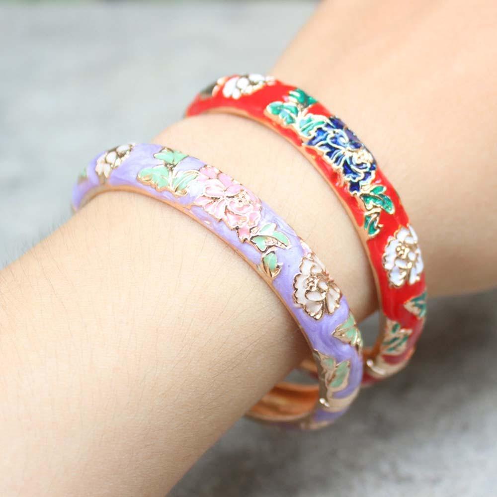 Cheongsam accessories Filigree Enamel Bangle Hanfu Accessories Hollow Out Peony Bracelet Girls фіолетовий
Cheongsam accessories Filigree Enamel Bangle Hanfu Accessories Hollow Out Peony Bracelet Girls фіолетовий