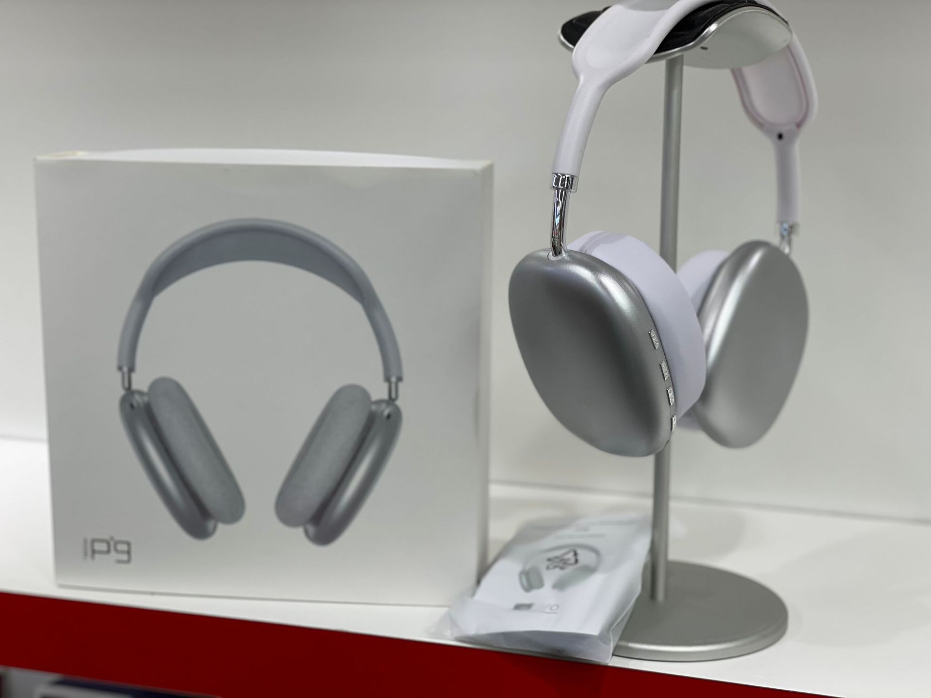 Частная модель Трехмерная хлопковая гарнитура Bluetooth-гарнитура Стерео сабвуфер Беспроводная спортивная гарнитура серебряный
Частная модель Трехмерная хлопковая гарнитура Bluetooth-гарнитура Стерео сабвуфер Беспроводная спортивная гарнитура серебряный