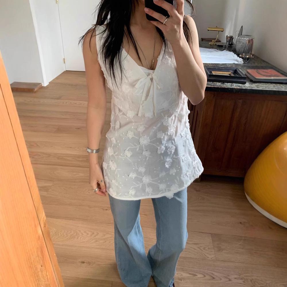 White 3D Floral Lace Deep V Backless Camisole - Summer 2025 Women s Thin Strap Top One Size
White 3D Floral Lace Deep V Backless Camisole - Summer 2025 Women s Thin Strap Top One Size