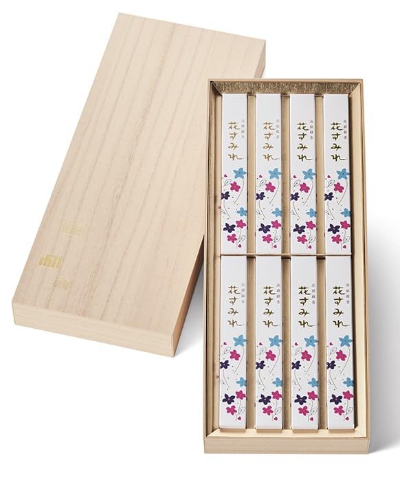 Gyokushodo Hana Violet (Short) 8-Box Set in Paulownia-Style Paper Box #6178
Gyokushodo Hana Violet (Short) 8-Box Set in Paulownia-Style Paper Box #6178
