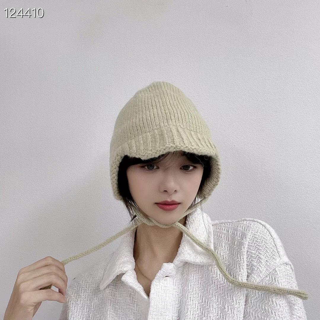 Милая теплая вязаная шапка-бини с ветрозащитным козырьком и подворачивающимися краями one size
Милая теплая вязаная шапка-бини с ветрозащитным козырьком и подворачивающимися краями one size