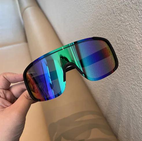 Stylish Cool Outdoor Eye Wear Cycling Glasses Skiing Eye Wear Mountain Bike Riding Eye Wear Women Men Sunglasses Windproof UV400 Protection
Stylish Cool Outdoor Eye Wear Cycling Glasses Skiing Eye Wear Mountain Bike Riding Eye Wear Women Men Sunglasses Windproof UV400 Protection