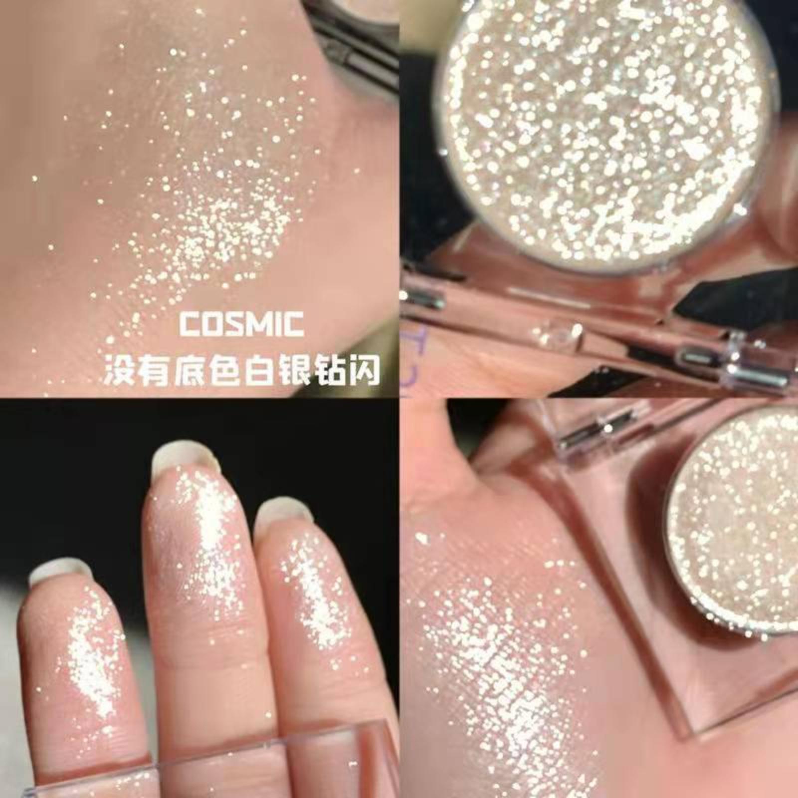 Monochrome Eyeshadow With Pearl Glitter For Highlighting And Ultra- Eyeshadow One Size
Monochrome Eyeshadow With Pearl Glitter For Highlighting And Ultra- Eyeshadow One Size