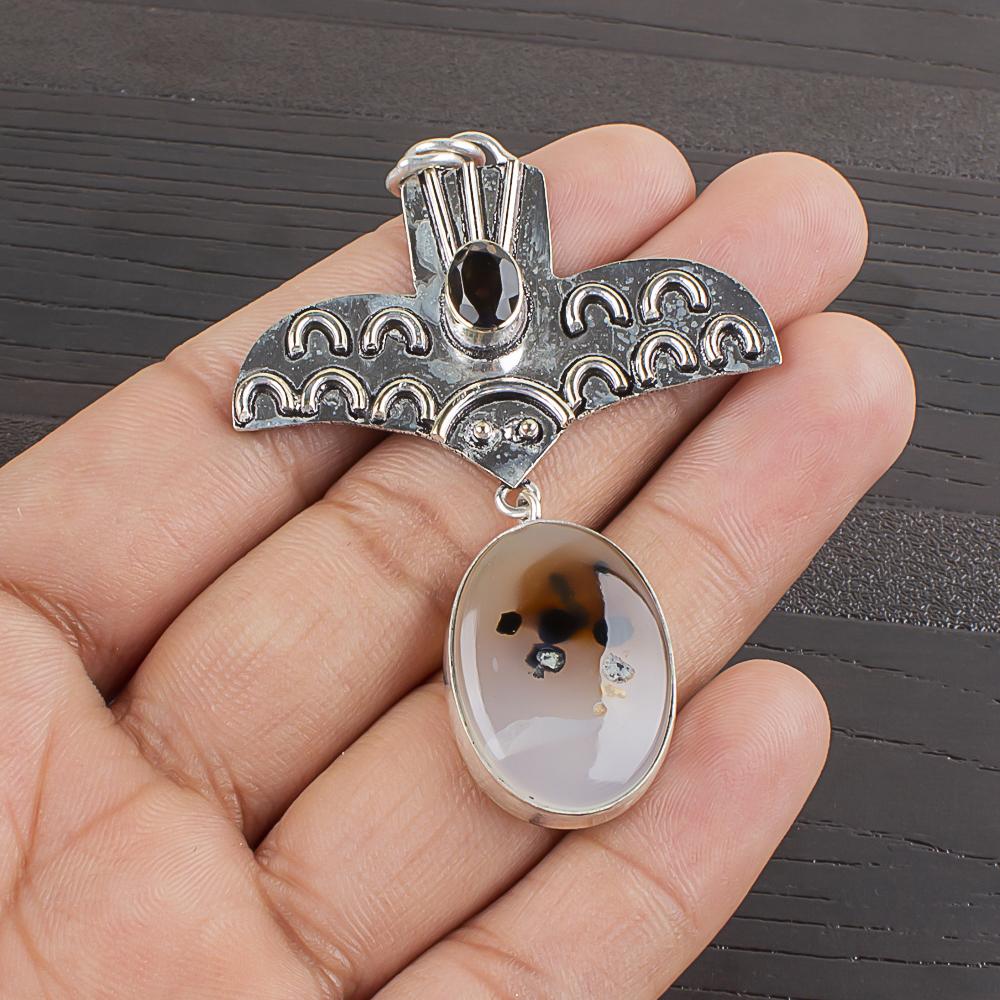 Natural Vein Agate Gemstone 925 Sterling Silver Jewelry Designer Pendant 2.44 AJP-2357
Natural Vein Agate Gemstone 925 Sterling Silver Jewelry Designer Pendant 2.44 AJP-2357