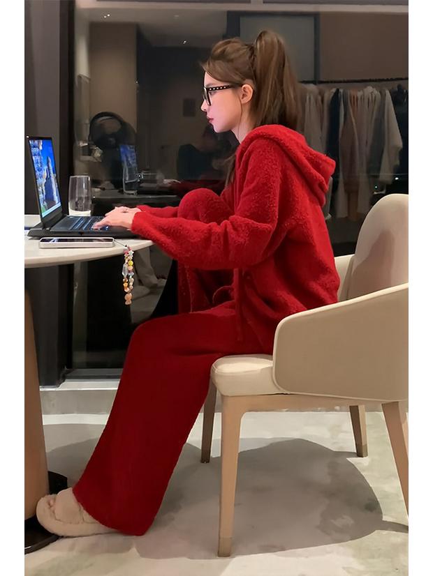 2025 Autumn/Winter Korean Style Red Hooded Sweatshirt & Wide-Leg Pants Set for Women XX-Large
2025 Autumn/Winter Korean Style Red Hooded Sweatshirt & Wide-Leg Pants Set for Women XX-Large