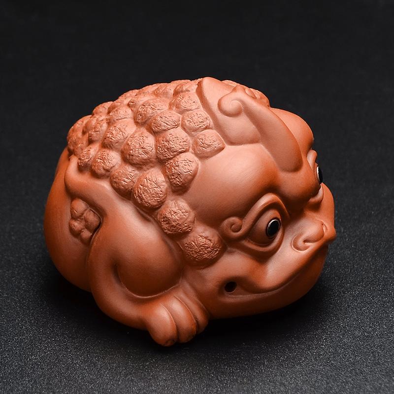 1PCS Handmade Golden Toad Statue Purple Clay Tea Pet Lucky Animal Tea Figurine Ornaments Boutique Tea Set Decoration Crafts 7.4x7x5.4cm
1PCS Handmade Golden Toad Statue Purple Clay Tea Pet Lucky Animal Tea Figurine Ornaments Boutique Tea Set Decoration Crafts 7.4x7x5.4cm