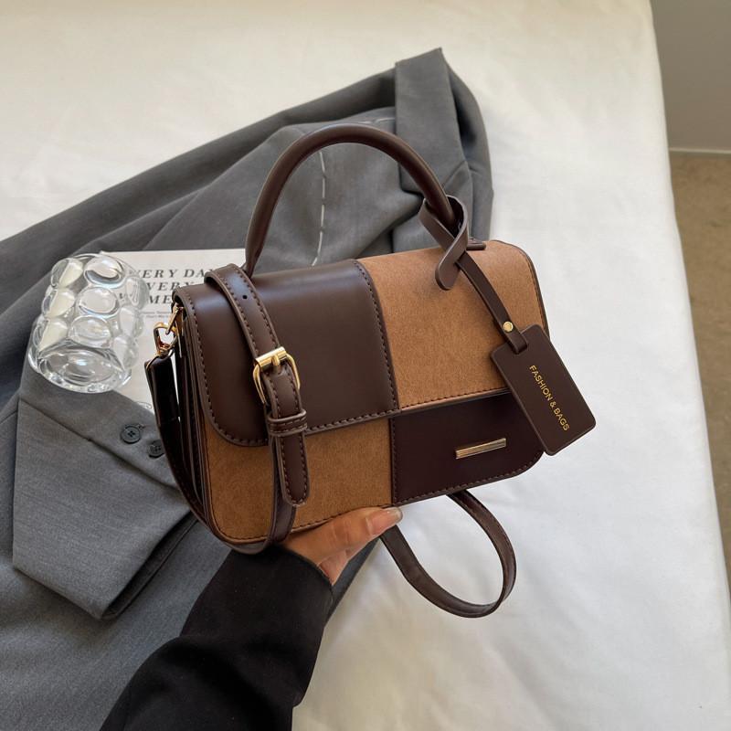 Stylish Korean-inspired Pu Handbag With Trendy Color Block Design For Everyday Use Coffee Brown
Stylish Korean-inspired Pu Handbag With Trendy Color Block Design For Everyday Use Coffee Brown