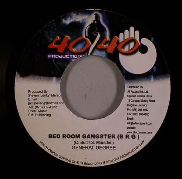7inch Record GENERAL DEGREE CEZAR 3 Bed Room Gangster Desire NONE 4040 Productio 2006 Jamaica Reggae Ska Dub Used
7inch Record GENERAL DEGREE CEZAR 3 Bed Room Gangster Desire NONE 4040 Productio 2006 Jamaica Reggae Ska Dub Used