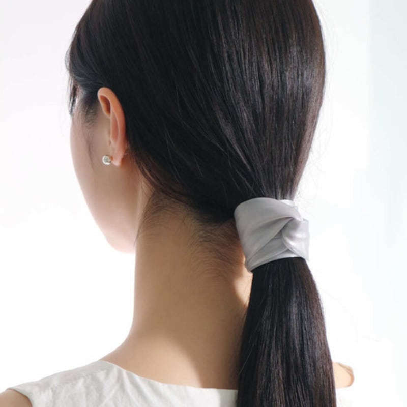 НОКТЮРН ОДНО КАСАНИЕ ШЕЛКОВАЯ ЗАКОЛКА ДЛЯ ВОЛОС (3color) Khaki
НОКТЮРН ОДНО КАСАНИЕ ШЕЛКОВАЯ ЗАКОЛКА ДЛЯ ВОЛОС (3color) Khaki