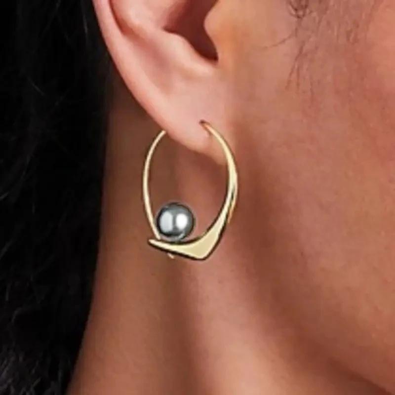 CAOSHI Two Color Available Smooth Metal Style Hoop Earrings Chic Engagement Party Jewelry with Grey Imitation Pearl Accessories
CAOSHI Two Color Available Smooth Metal Style Hoop Earrings Chic Engagement Party Jewelry with Grey Imitation Pearl Accessories