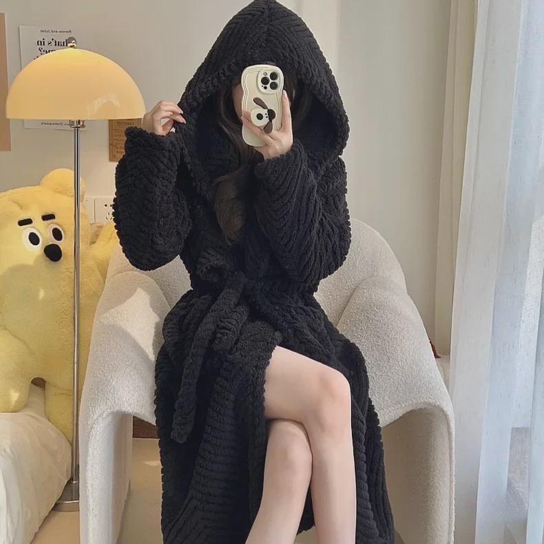 Women s Winter Thickened Jacquard Fleece Pajamas - Fairy Style Long Flannel Nightgown for Indoor and Outdoor Use
Women s Winter Thickened Jacquard Fleece Pajamas - Fairy Style Long Flannel Nightgown for Indoor and Outdoor Use