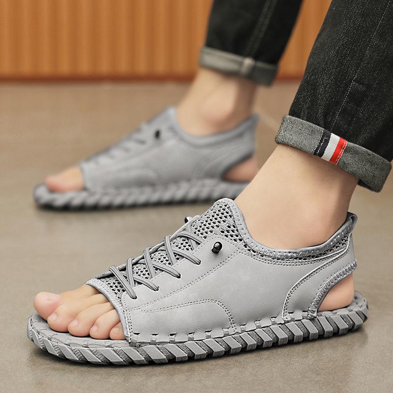Large size summer new men s low-top breathable beach shoes fashion trend casual shoes household jacket Shoes 38
Large size summer new men s low-top breathable beach shoes fashion trend casual shoes household jacket Shoes 38