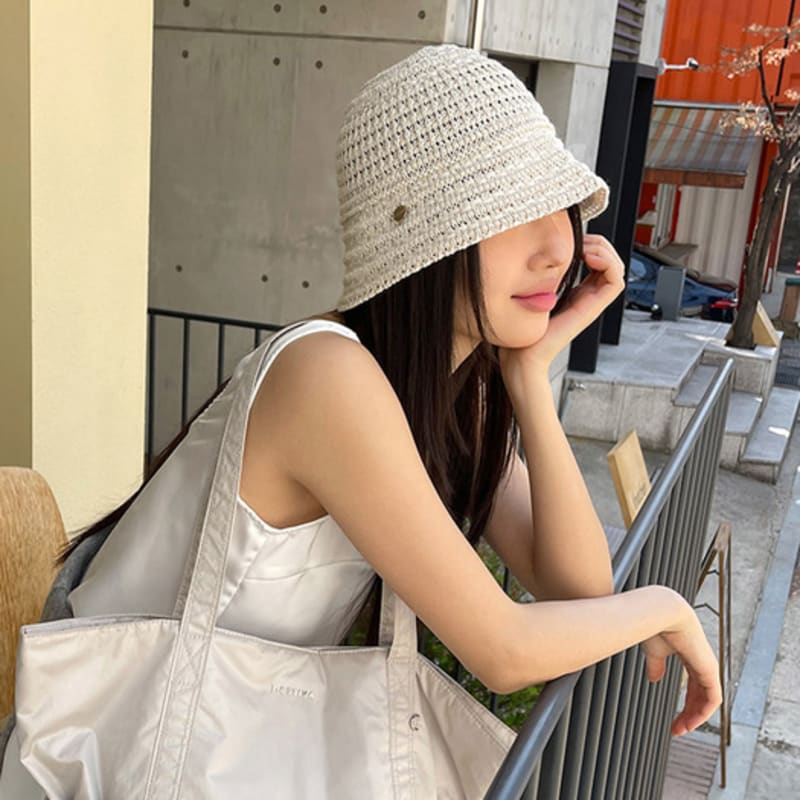 J.ESTINA J.LETTER Summer Ting Bucket Hat IV (JEACEM5BS908IV260) single type
J.ESTINA J.LETTER Summer Ting Bucket Hat IV (JEACEM5BS908IV260) single type