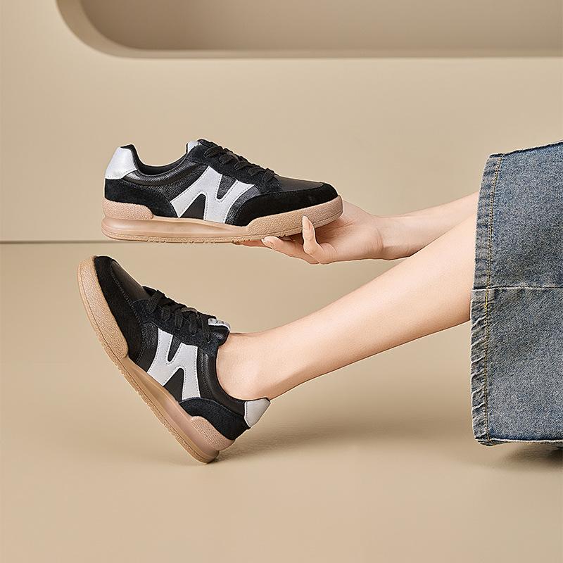 The first layer of cowhide 2025 autumn new German training shoes women s breathable Forrest Gump shoes women s platform casual lace-up student sh 40
The first layer of cowhide 2025 autumn new German training shoes women s breathable Forrest Gump shoes women s platform casual lace-up student sh 40