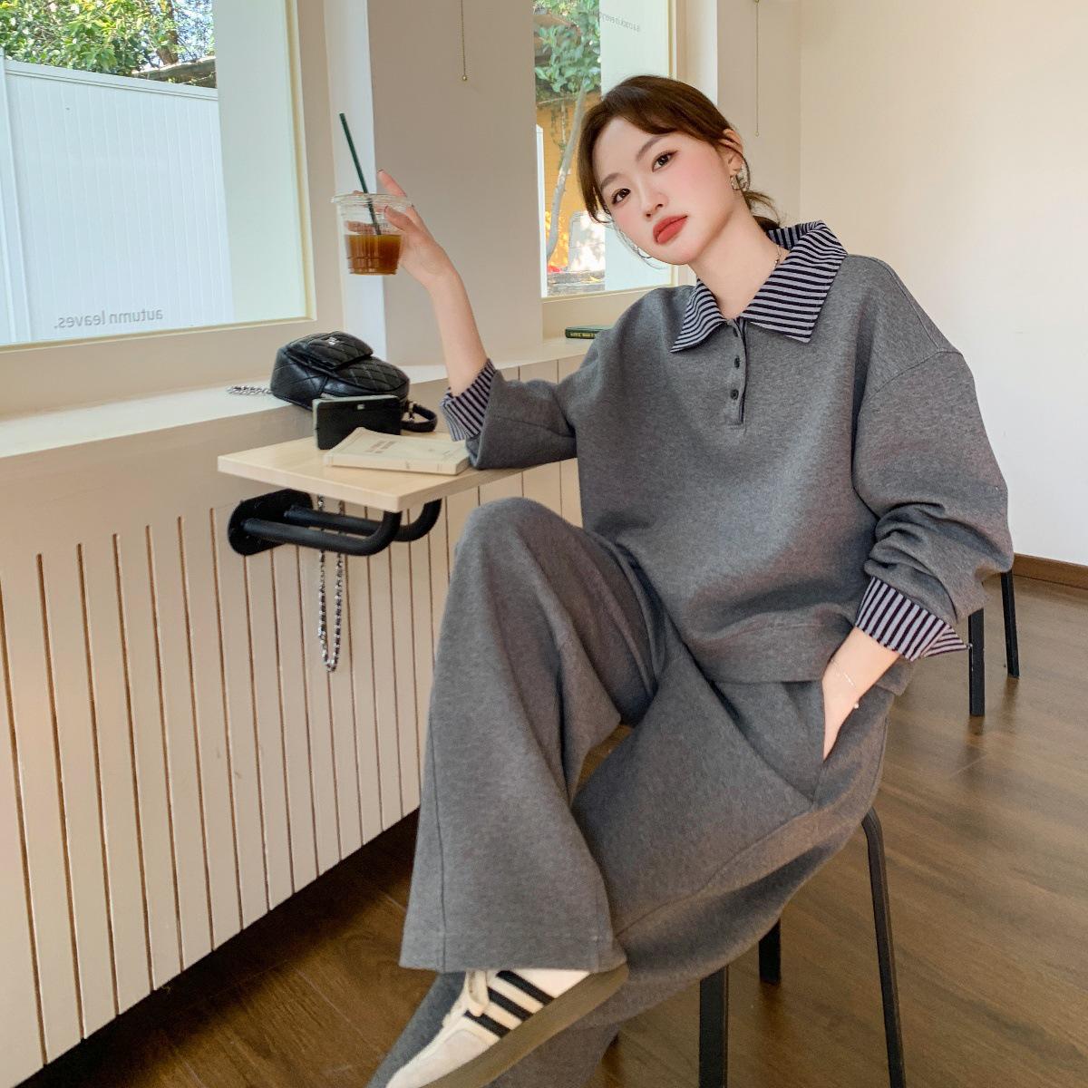 Women s Gray Sporty Striped Patchwork Sweatshirt & Wide-Leg Pants Set - Autumn 2025 Design Extra Large
Women s Gray Sporty Striped Patchwork Sweatshirt & Wide-Leg Pants Set - Autumn 2025 Design Extra Large