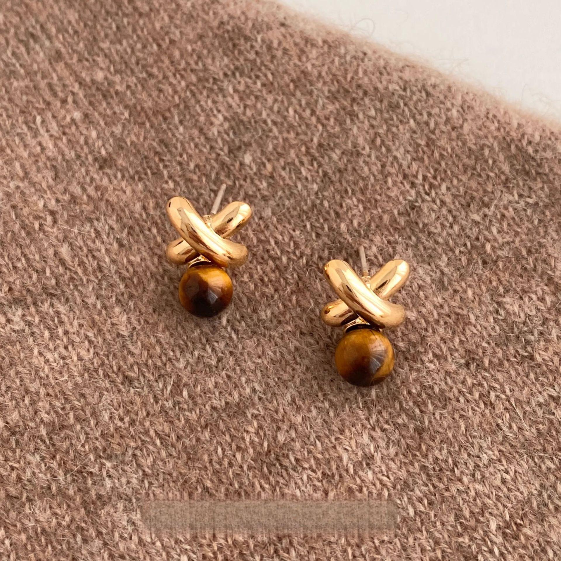 Maillard Silver Needle X Resin Earrings - Stylish, Retro, Versatile Studs for Women
Maillard Silver Needle X Resin Earrings - Stylish, Retro, Versatile Studs for Women