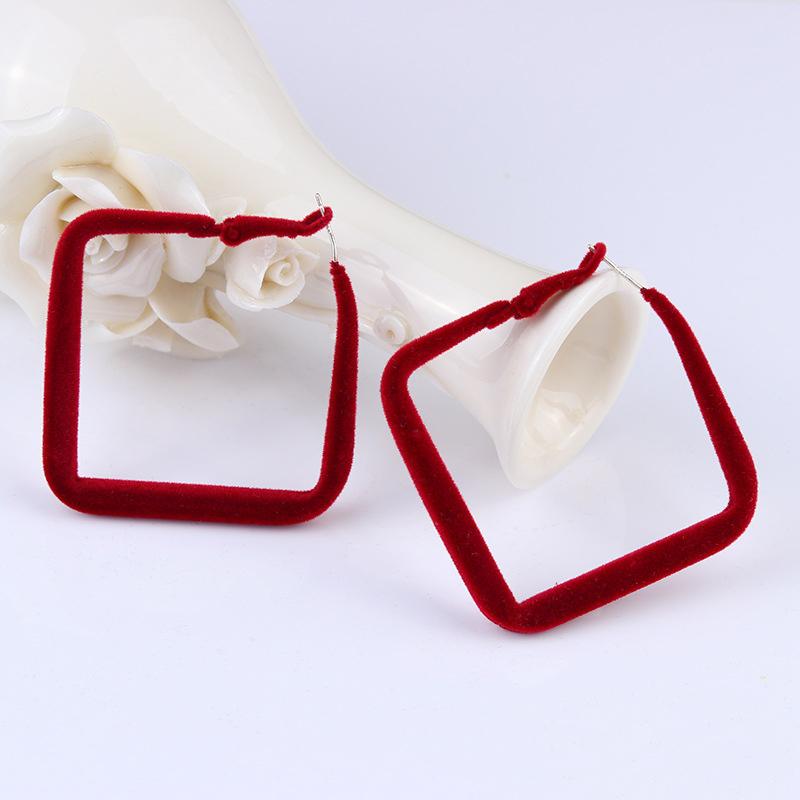 2021 Trendy Exaggerated Candy Color Fluff Big Square Matte Irregular Geometric Hoop Earrings for Women Winter Jewelry
2021 Trendy Exaggerated Candy Color Fluff Big Square Matte Irregular Geometric Hoop Earrings for Women Winter Jewelry