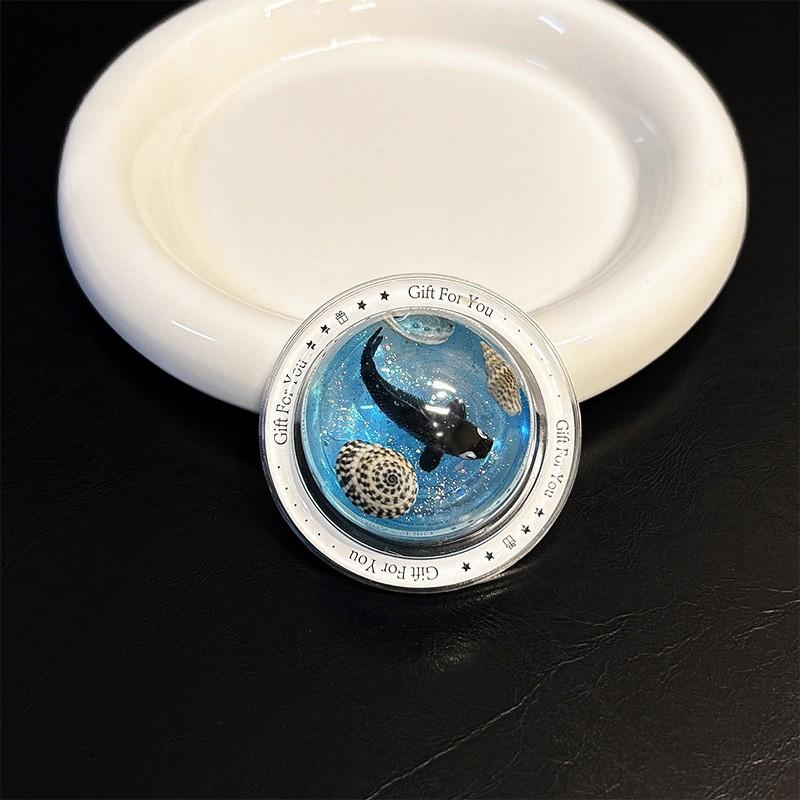 Creative Female Instagram Style Cute Conch Carp Niche Personality Magnetic Suction Fresh Desktop Phone Holder Portable Airbag
Creative Female Instagram Style Cute Conch Carp Niche Personality Magnetic Suction Fresh Desktop Phone Holder Portable Airbag