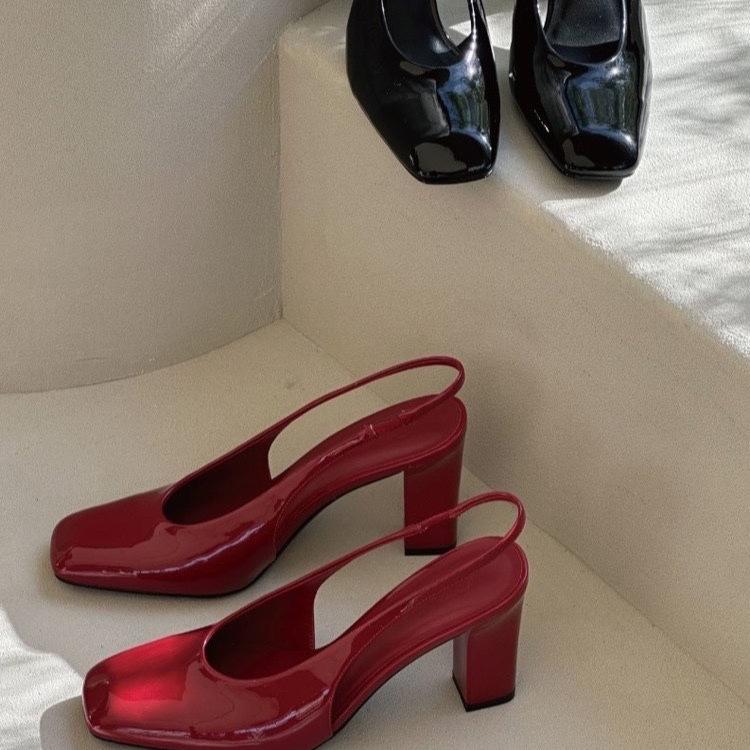 Fashion versatile light mouth single shoes women s 2025 spring and summer new niche casual thick heel imperial sister back empty high heels 35 чёрный
Fashion versatile light mouth single shoes women s 2025 spring and summer new niche casual thick heel imperial sister back empty high heels 35 чёрный