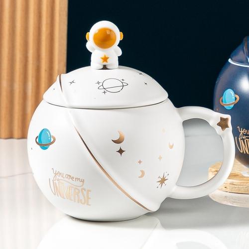 400ML Ceramic 3D Astronaut Planet Coffee Mug Tea Cup with Lid Spoon Couple Drinkware Gift Box 400ml білий
400ML Ceramic 3D Astronaut Planet Coffee Mug Tea Cup with Lid Spoon Couple Drinkware Gift Box 400ml білий