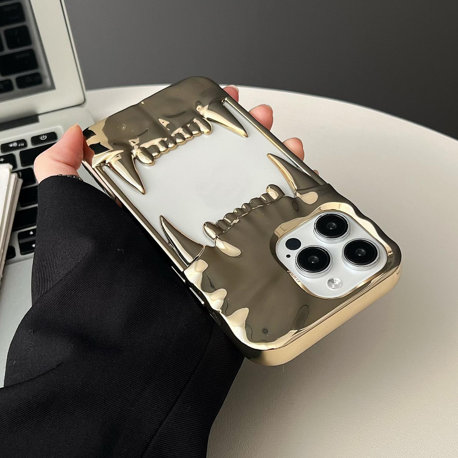 For iPhone 16 Pro Max Case TPU Protective Phone Cover Hollow Wrinkle Tiger Tooth Design Electroplated Gold
For iPhone 16 Pro Max Case TPU Protective Phone Cover Hollow Wrinkle Tiger Tooth Design Electroplated Gold