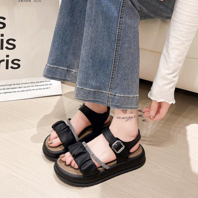 Удобные летние римские туфли с открытым носком в корейском стиле, на платформе, модные, универсальные, с фееричным ветром, на плоской подошве, с открытым носком, летние римские туфли для девочки 35 чёрный
Удобные летние римские туфли с открытым носком в корейском стиле, на платформе, модные, универсальные, с фееричным ветром, на плоской подошве, с открытым носком, летние римские туфли для девочки 35 чёрный