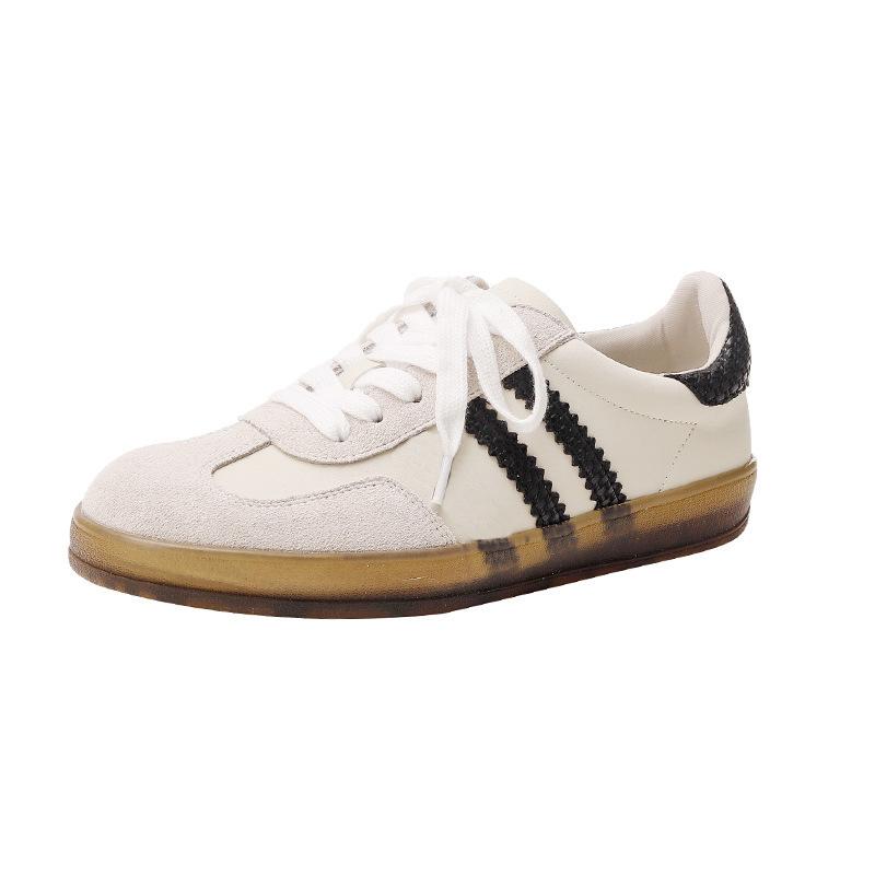 2025 spring new versatile red German training shoes women s leather casual Forrest Gump shoes retro strawberry bear board shoes women 40
2025 spring new versatile red German training shoes women s leather casual Forrest Gump shoes retro strawberry bear board shoes women 40