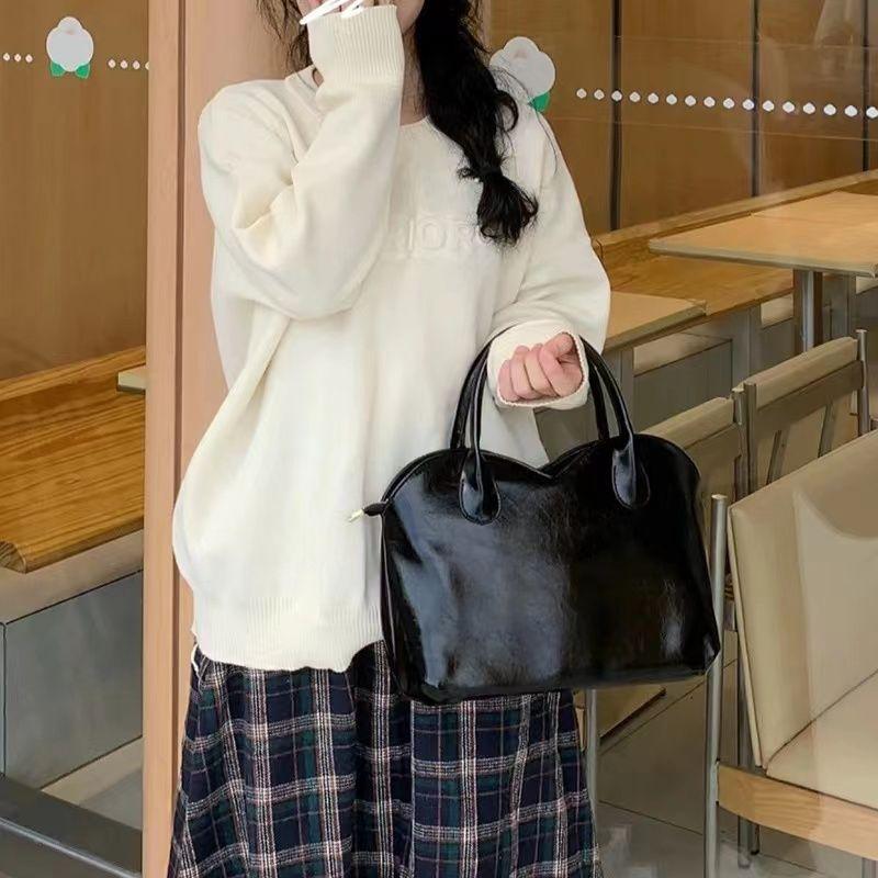 Korean Ins Vintage Black Handbag Women Leather Large Capacity Shoulder Bag Ladies Harajuku Hot Girl Y2k Aesthetic Crossbody Bags 34x19x10cm чорний
Korean Ins Vintage Black Handbag Women Leather Large Capacity Shoulder Bag Ladies Harajuku Hot Girl Y2k Aesthetic Crossbody Bags 34x19x10cm чорний