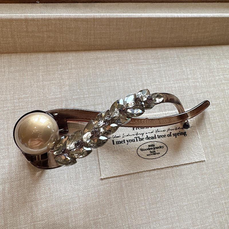 Корейская заколка для волос «Колосок» со стразами и жемчугом для прически «пучок» - Элегантный зажим-твист в стиле знаменитостей. коричневый
Корейская заколка для волос «Колосок» со стразами и жемчугом для прически «пучок» - Элегантный зажим-твист в стиле знаменитостей. коричневый