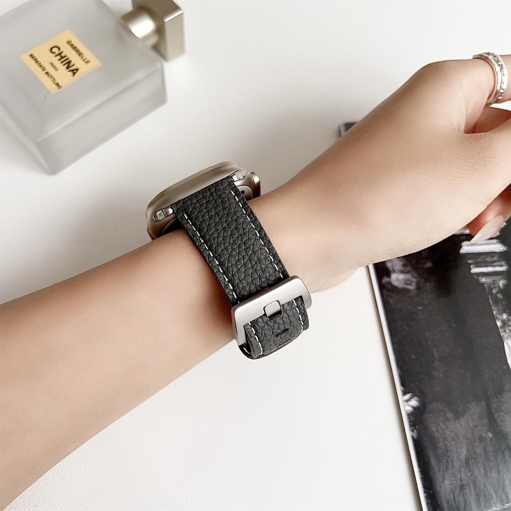 Litchi Texture Leather Band For Apple Watch Series 10 Ultra 9 8 7 SE 6 5 4 3 2 1 46mm 49mm 45mm 44mm 40mm Watchbands Wrist Strap Midnight Blue
Litchi Texture Leather Band For Apple Watch Series 10 Ultra 9 8 7 SE 6 5 4 3 2 1 46mm 49mm 45mm 44mm 40mm Watchbands Wrist Strap Midnight Blue