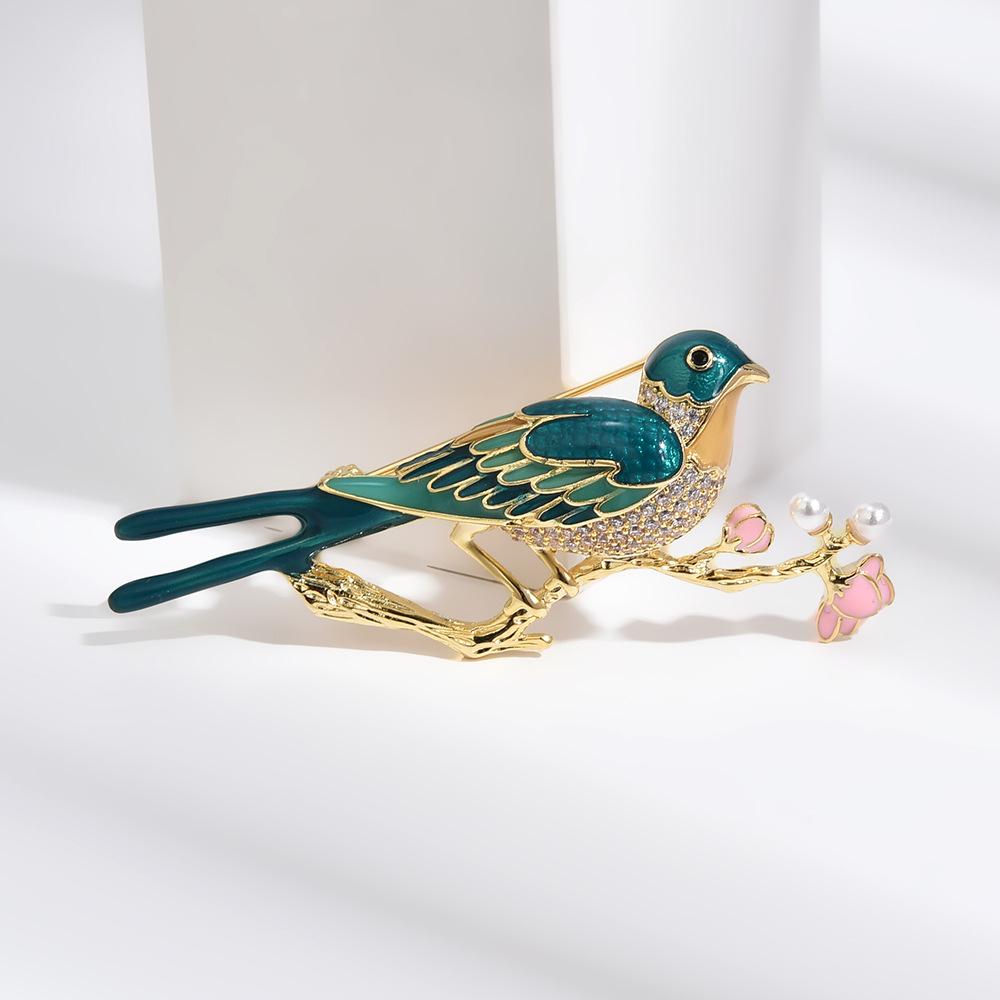 Броши для пожилых людей, брошь в виде цветка, листа, булавки для женщин, костюм, подвеска, модные броши, ювелирные изделия золотой
Броши для пожилых людей, брошь в виде цветка, листа, булавки для женщин, костюм, подвеска, модные броши, ювелирные изделия золотой