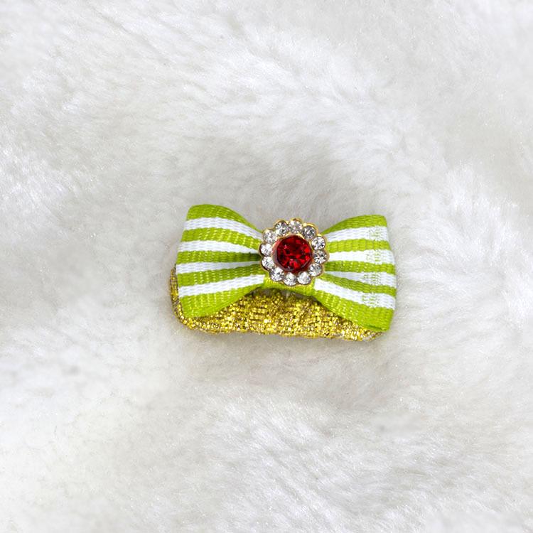 Rhinestone Bowknot Hair Clip for Yorkshire Terriers, Teddies & Maltese
Rhinestone Bowknot Hair Clip for Yorkshire Terriers, Teddies & Maltese