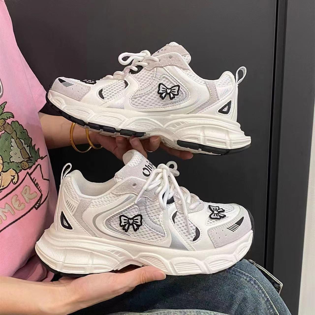 Girls bow mesh sneakers children s casual dad shoes 2025 autumn new girls breathable running shoes 33-37 yards 5 pairs in one hand белый
Girls bow mesh sneakers children s casual dad shoes 2025 autumn new girls breathable running shoes 33-37 yards 5 pairs in one hand белый