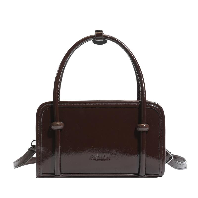 Maillard retro hand-carried small bag women s new fashionable oil wax leather small square bag autumn and winter texture messenger bag
Maillard retro hand-carried small bag women s new fashionable oil wax leather small square bag autumn and winter texture messenger bag