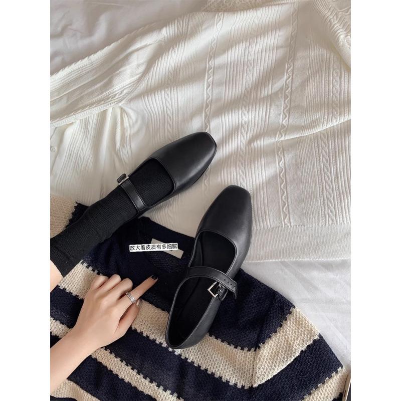 Минималистичная плоская овчина с пряжкой из одного слова туфли Мэри Джейн женская весна 40 чёрный
Минималистичная плоская овчина с пряжкой из одного слова туфли Мэри Джейн женская весна 40 чёрный