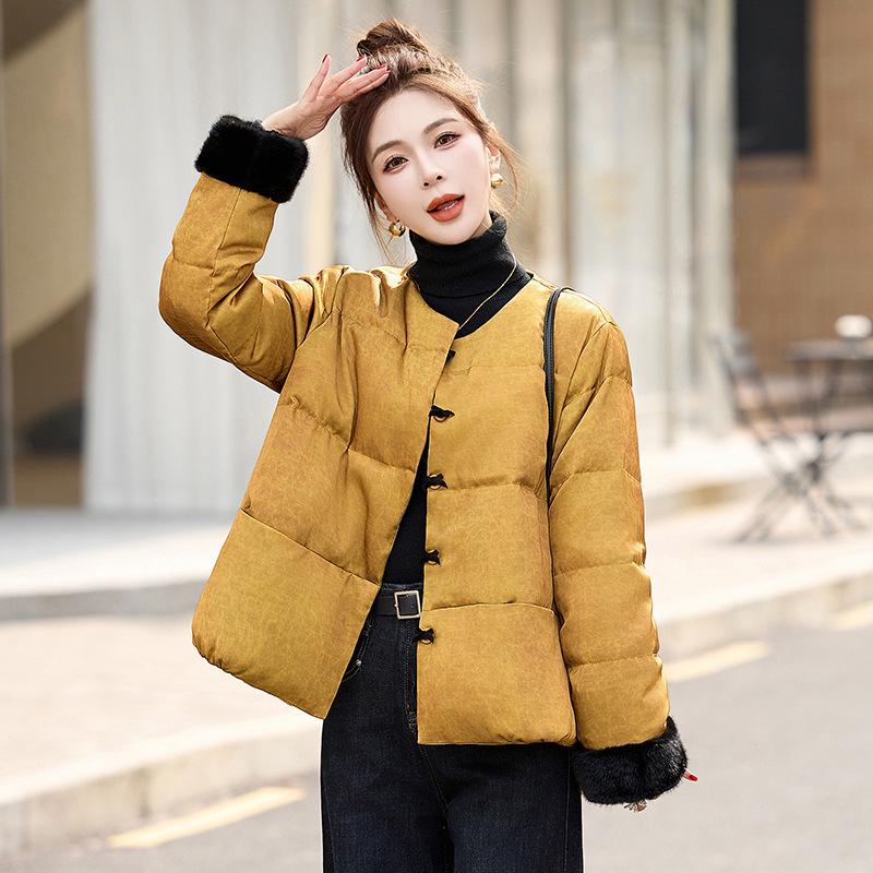 2024 Women s Small Loose Round Neck White Duck Down Jacket - Warm Winter Fashion Coat XL 130-140 jin
2024 Women s Small Loose Round Neck White Duck Down Jacket - Warm Winter Fashion Coat XL 130-140 jin