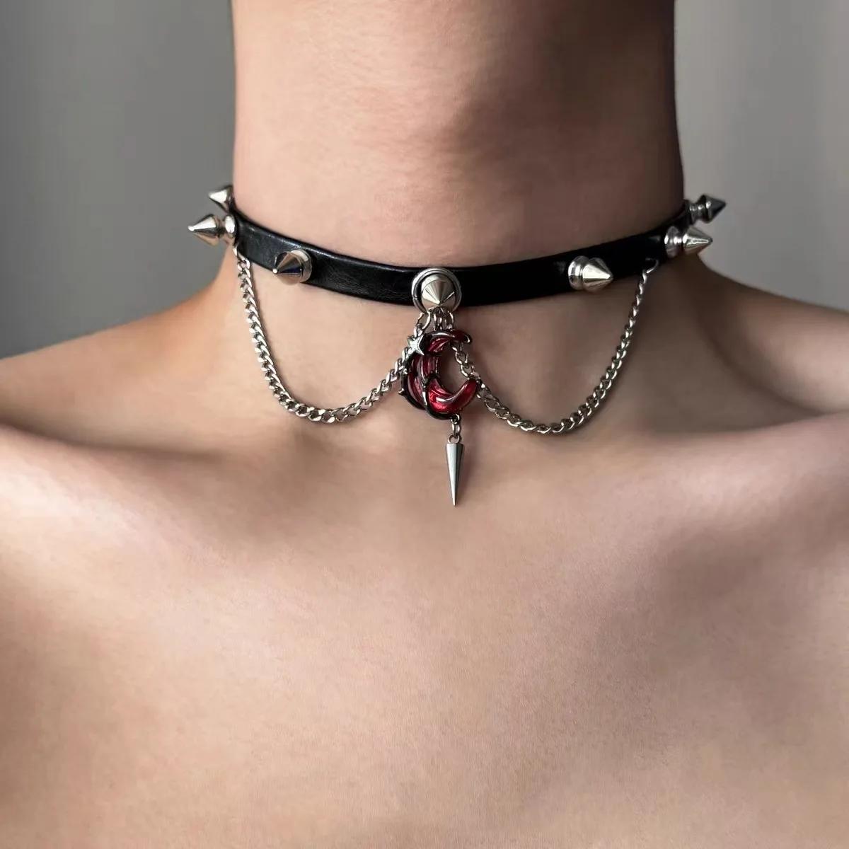 Harajuku Rivet Red Crystal Moon Leather Chokers for Mens Women Gothic Tassel Chain Pendant Necklace Neck Chain Fashion Zircon
Harajuku Rivet Red Crystal Moon Leather Chokers for Mens Women Gothic Tassel Chain Pendant Necklace Neck Chain Fashion Zircon