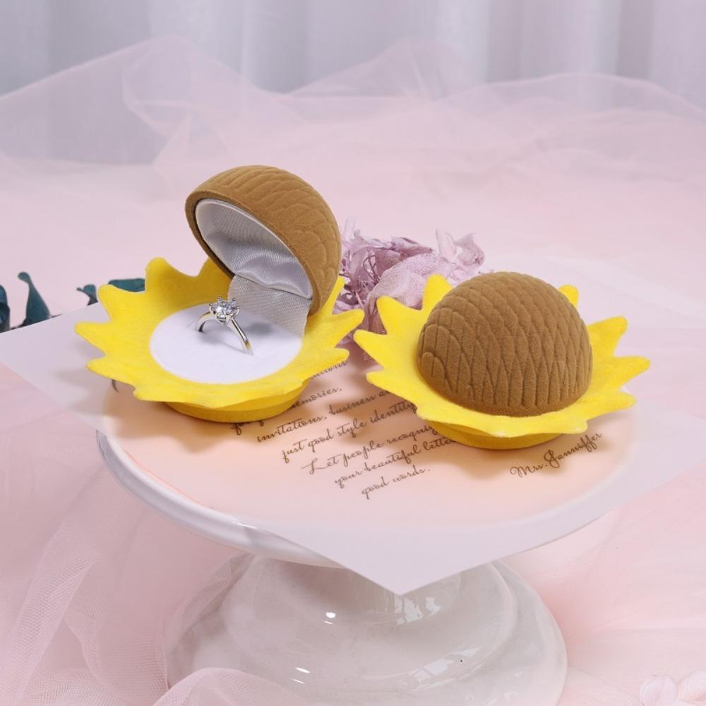 Swan Creative Ring Case Velvet Earrings Trinket Case Portable Ring Display Box Gift Box Flower
Swan Creative Ring Case Velvet Earrings Trinket Case Portable Ring Display Box Gift Box Flower